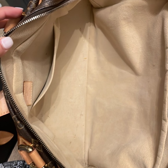 Manhattan Handbag Monogram Canvas GM - Picture 3 of 11